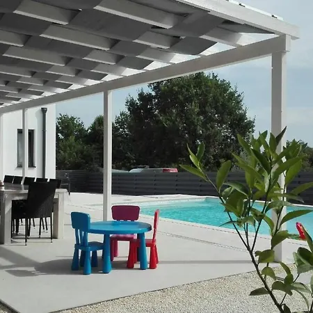 Wellness Und Stella- In Der Naehe Von Straenden - By Interhome Pula